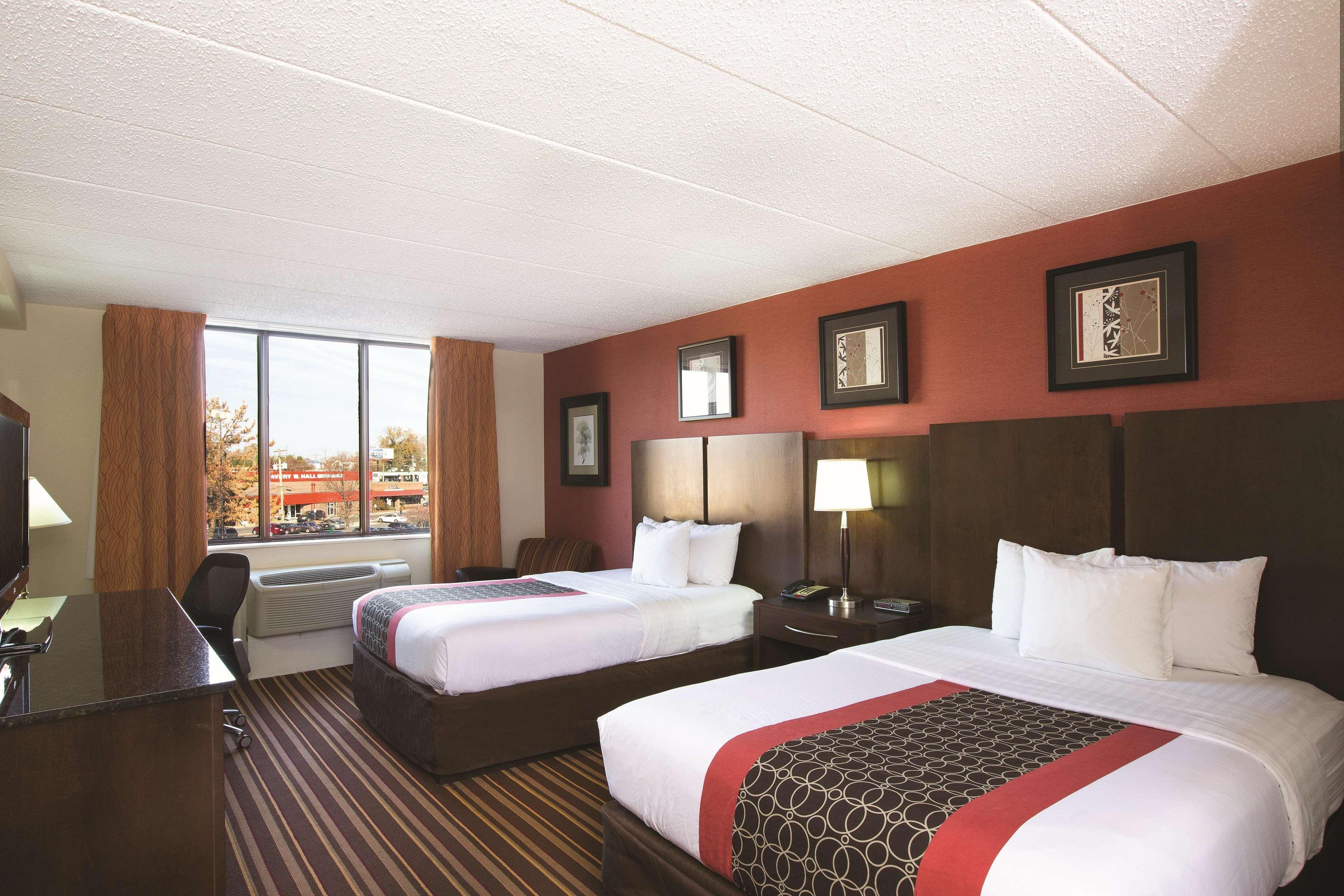 Hotel La Quinta By Wyndham Salisbury Exterior foto