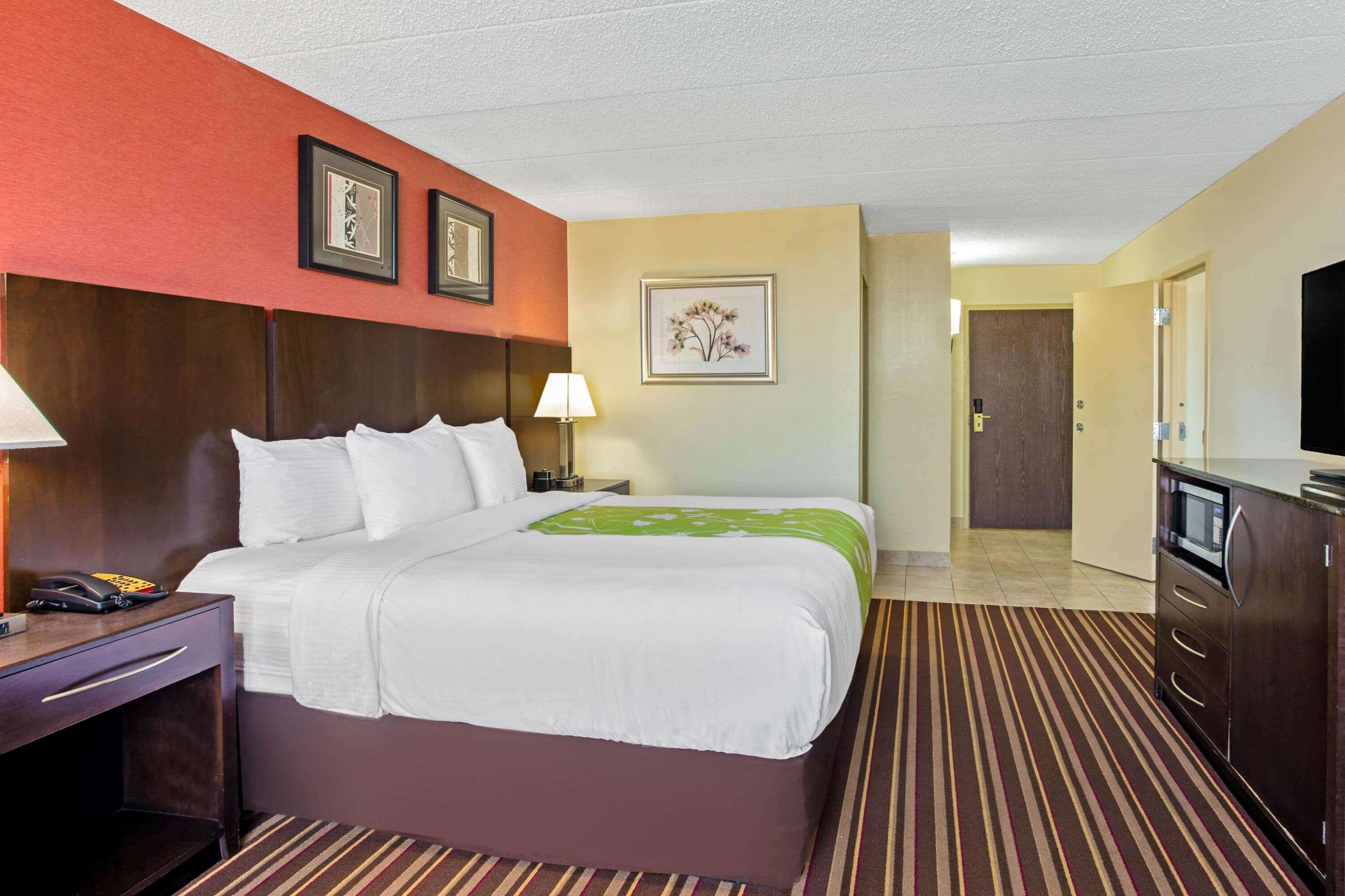 Hotel La Quinta By Wyndham Salisbury Exterior foto