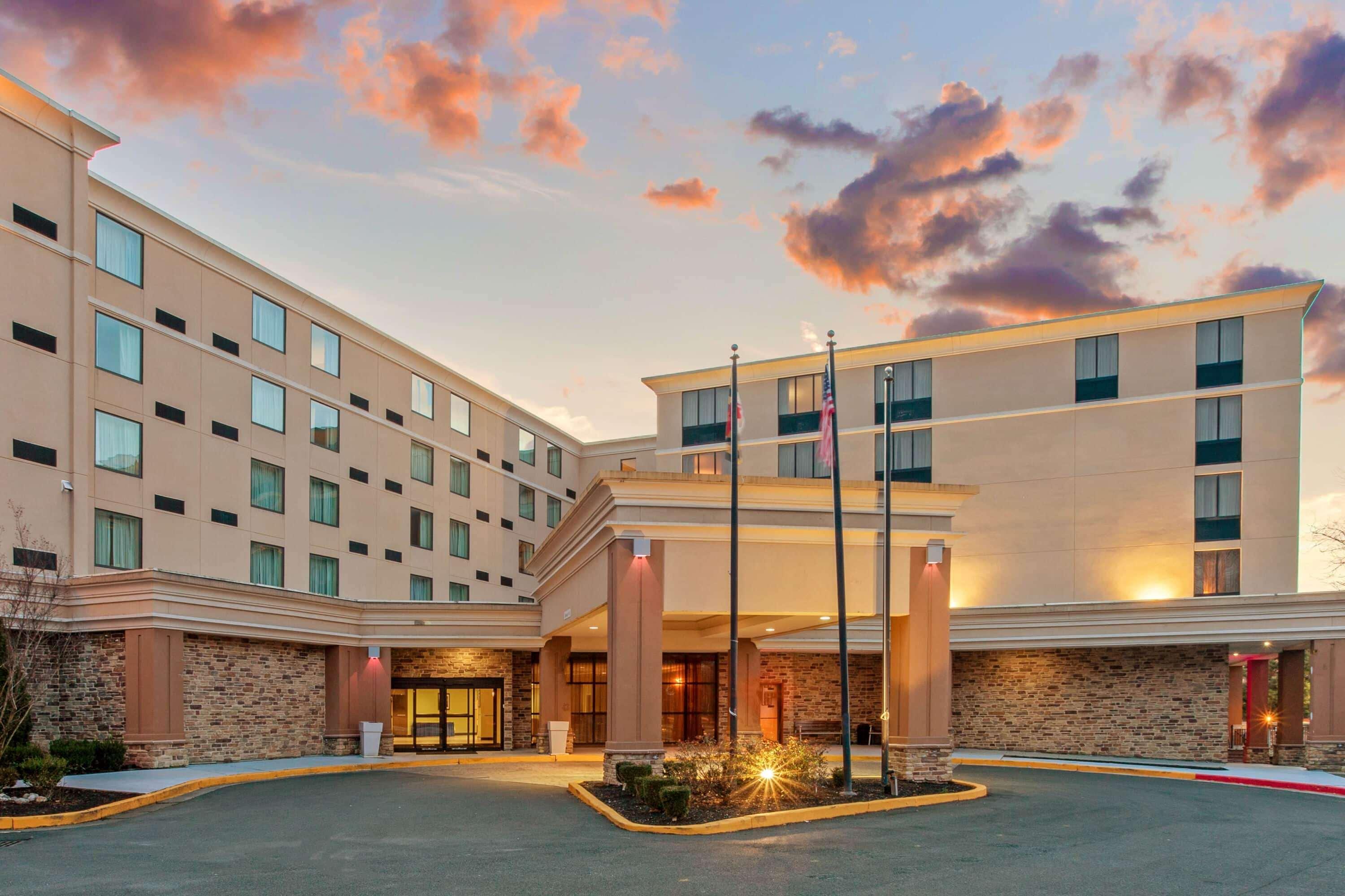 Hotel La Quinta By Wyndham Salisbury Exterior foto